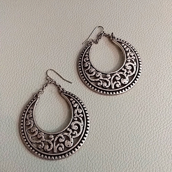 NWOT Boho Carved Earring Pendant Hoops - Picture 5 of 17